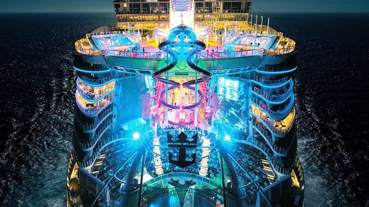 Symphony of the Seas największy statek pasażerski świata ruszy w