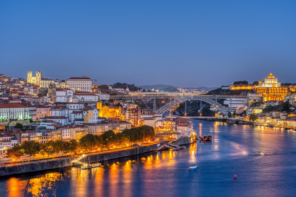 Porto before sunrise